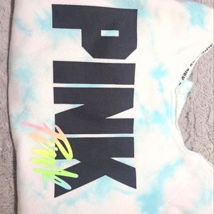 Vs PINK cropped sweatshirt